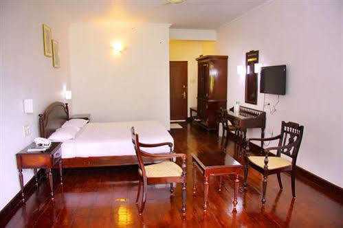 Oak Field Resort Munnar Εξωτερικό φωτογραφία